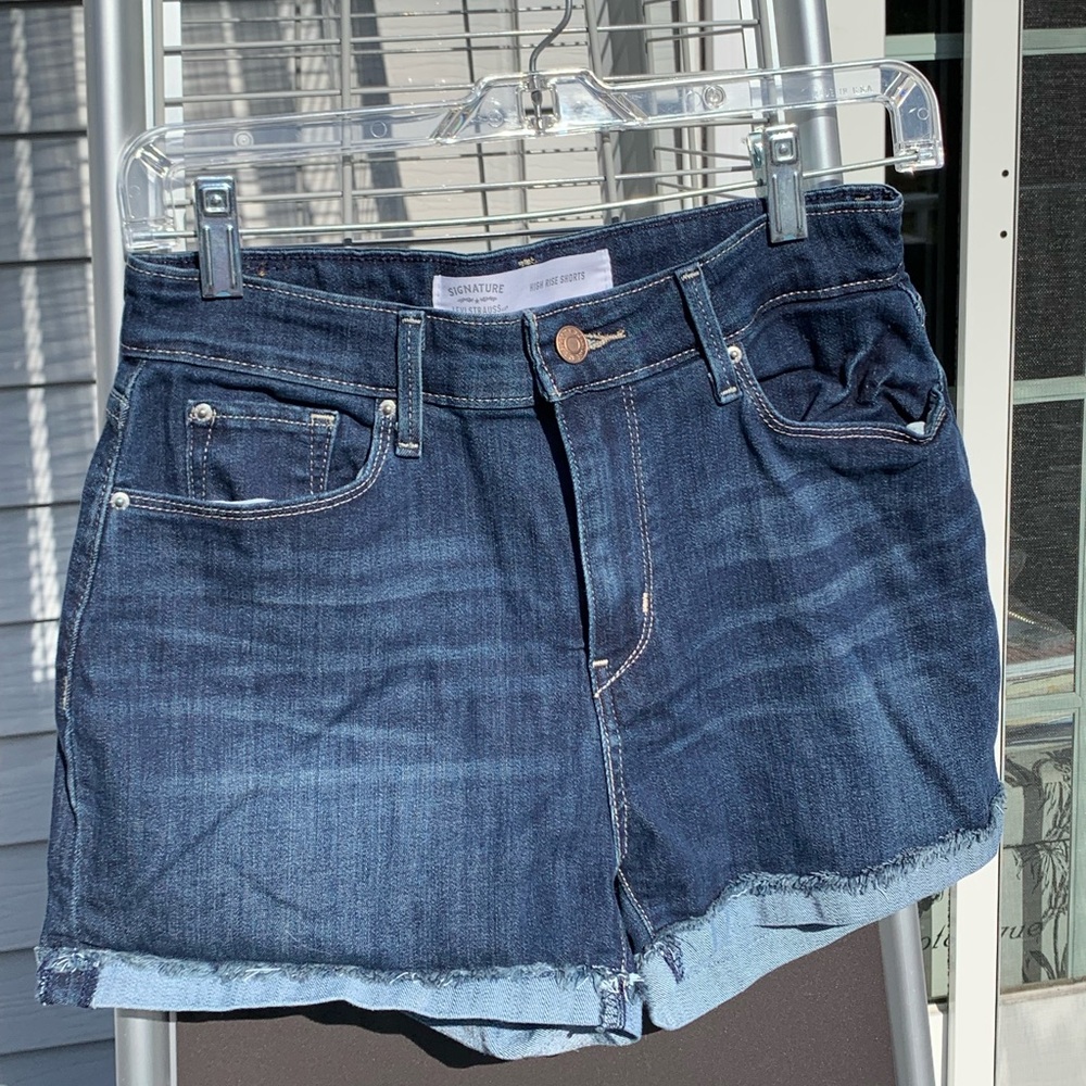 Levi’s Navy Blue High Rise Jean Shorts Size 6